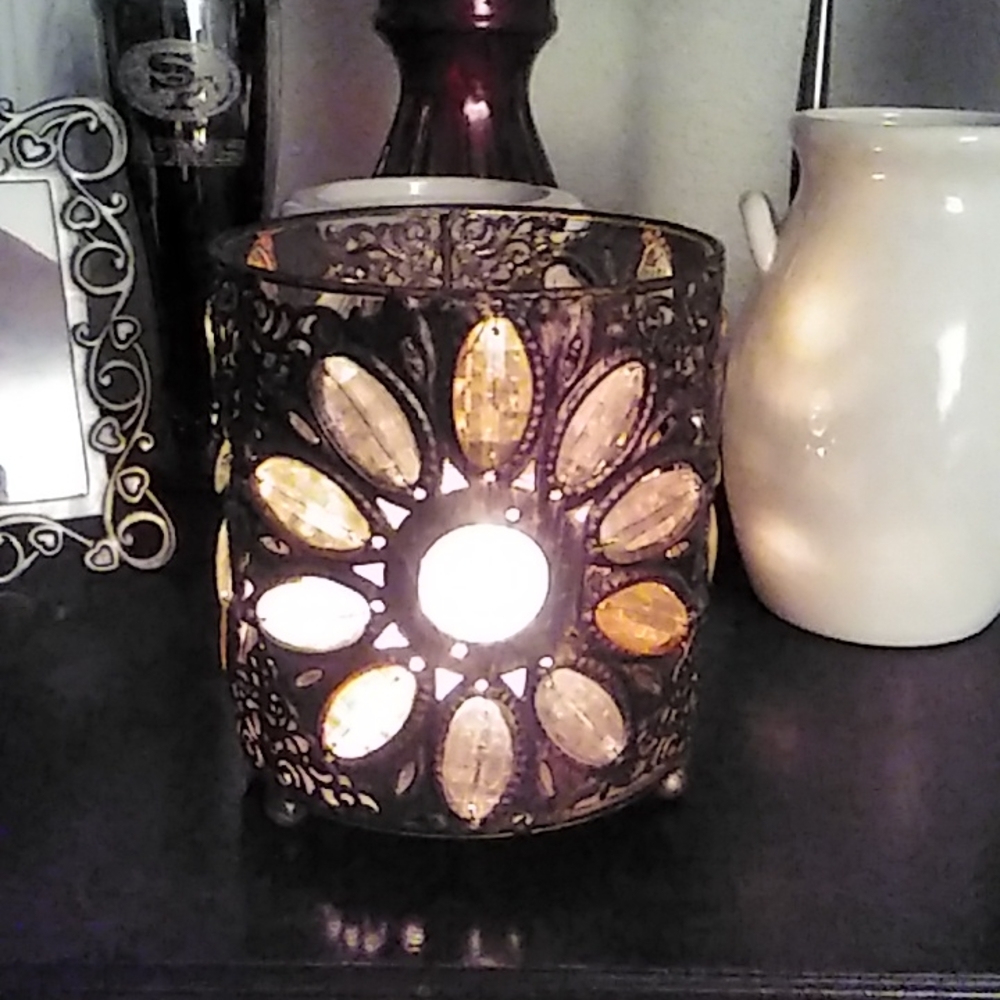 Luminary